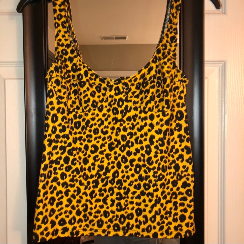 Urban Outfitters - Leopard Crop Top